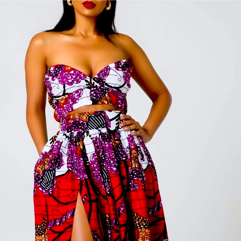 Grass-Fields | SIze 8 |EUC African Print Nicca Top
